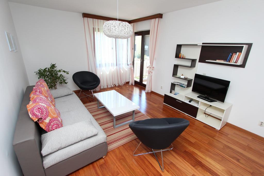 Apartment Mitton 2 Rovinj Kamer foto