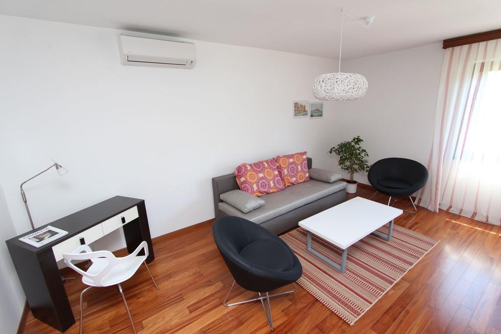 Apartment Mitton 2 Rovinj Kamer foto